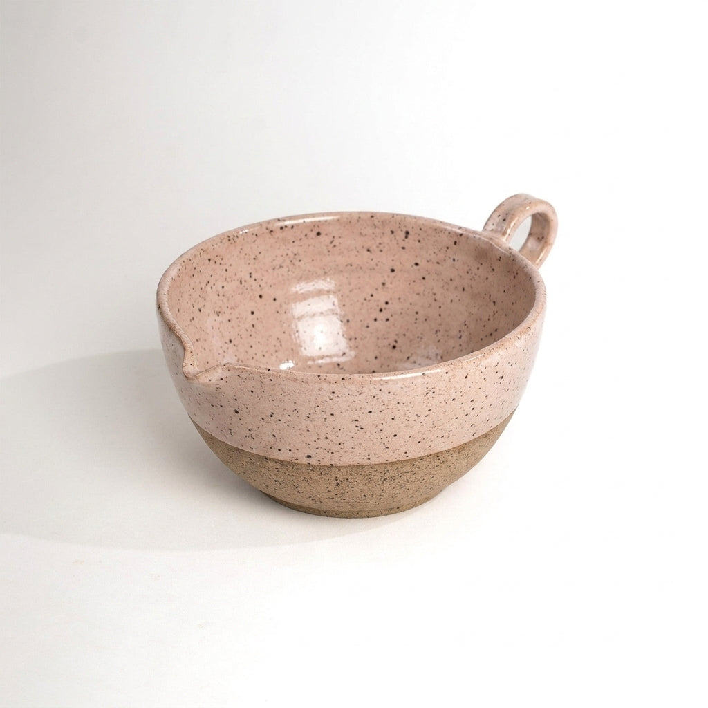 Bowl grande para bolo em cerâmica artesanal — argila Flocos, esmalte Nude