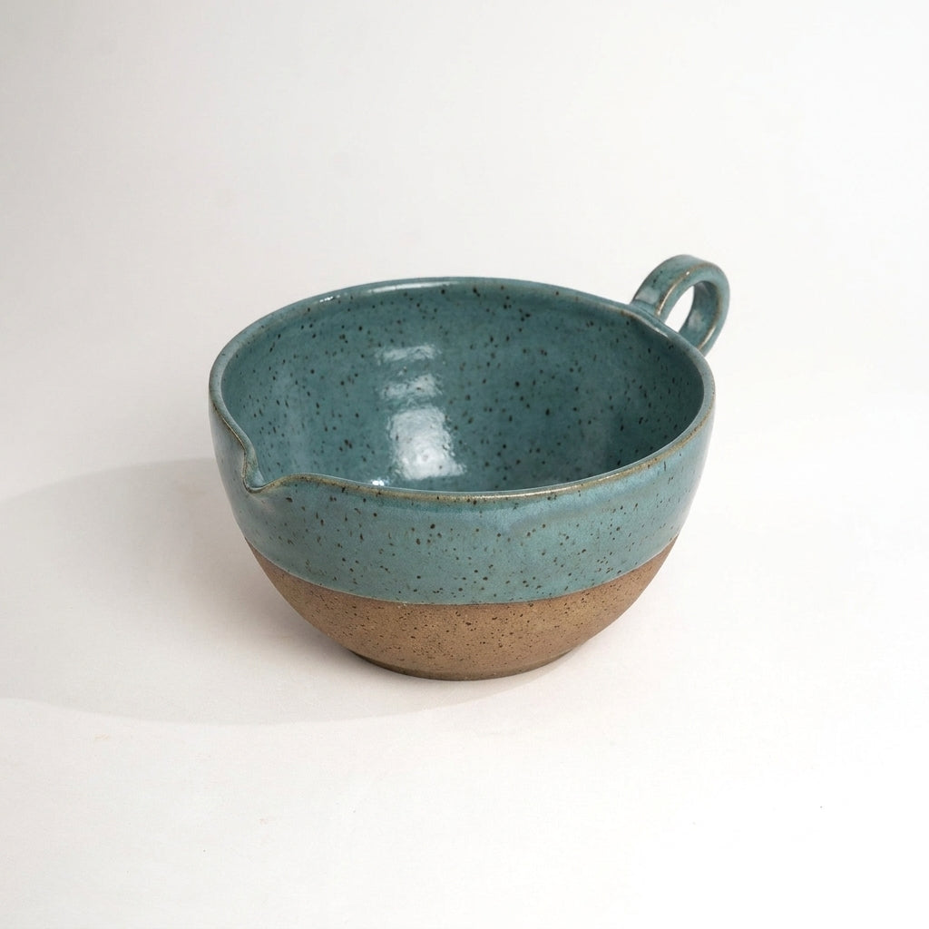 Bowl grande para bolo em cerâmica artesanal — argila Flocos, esmalte Verde Exército