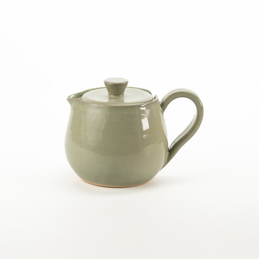 Bule Cumbuca em cerâmica artesanal com tampa — argila Cappuccino, esmalte Verde Pompéia