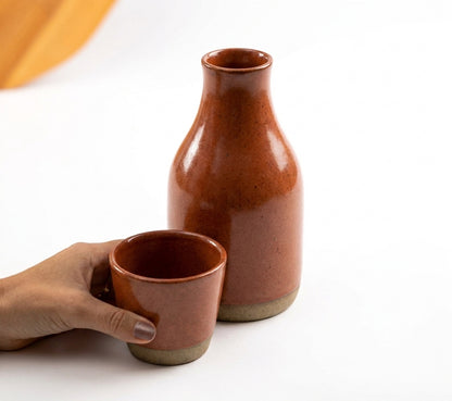 Moringa Slim com Copinho em cerâmica artesanal — argila Cappuccino, esmalte Sol de Terracota