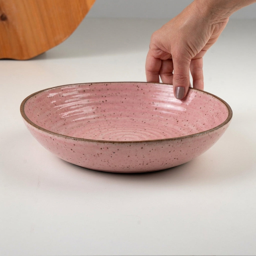 Prato Encontro Fundo Orgânico em cerâmica artesanal — tamanho 25CM, argila Flocos, esmalte Rosa Barbie