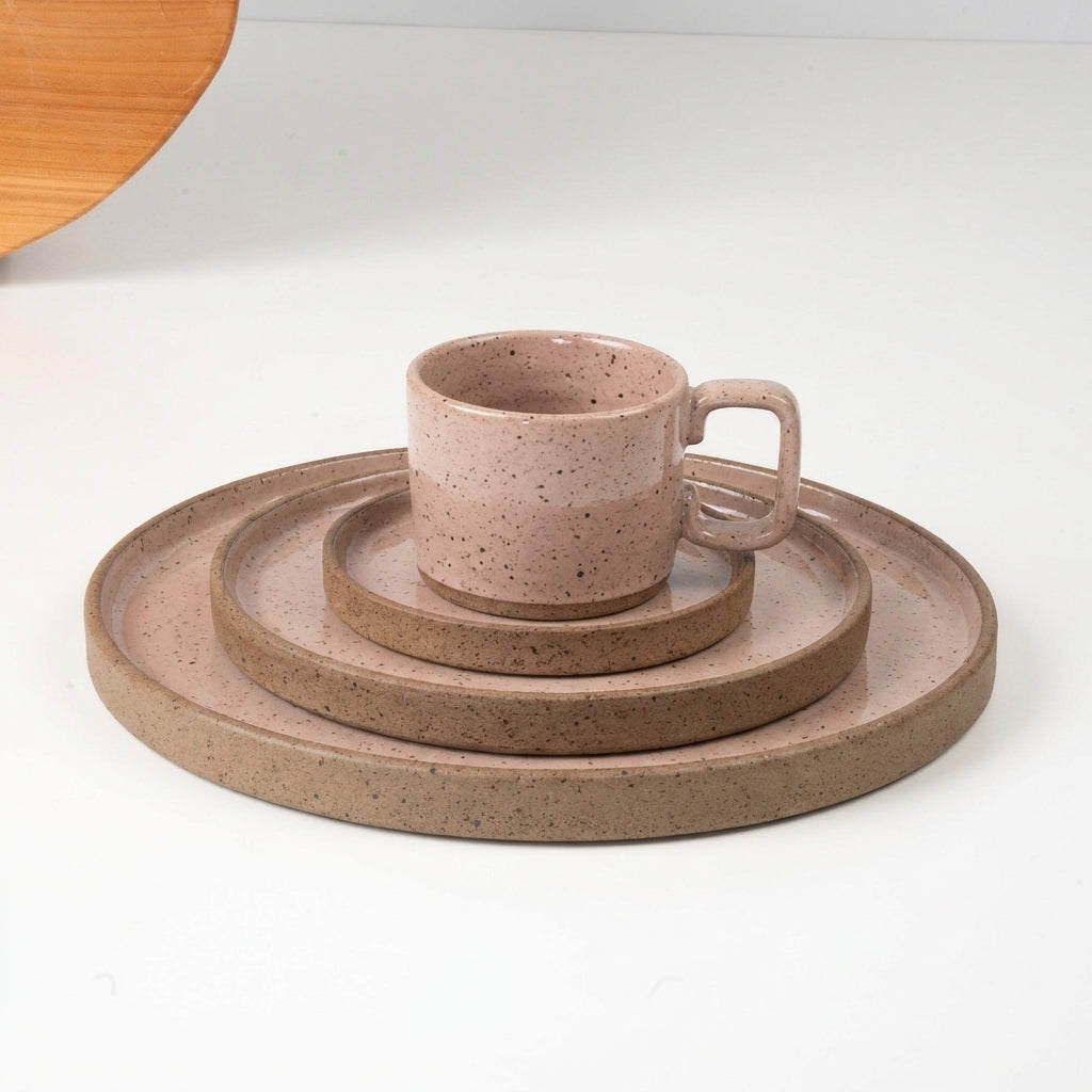 SET Refeição, sobremesa e café linha reta em cerâmica artesanal — argila Flocos, esmalte Nude