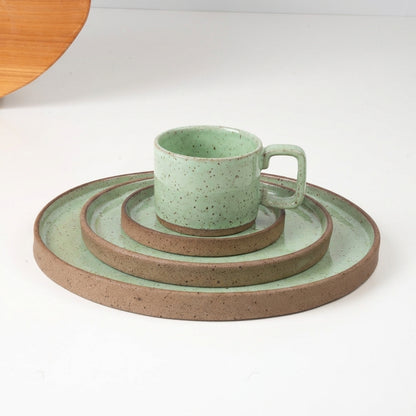 SET Refeição, sobremesa e café linha reta em cerâmica artesanal — argila Flocos, esmalte Verde Menta