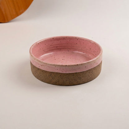 Travessa Redonda Borda Reta (esmalte fora até o meio) em cerâmica artesanal — tamanho 20CM Ø x 6CM A, argila Flocos, esmalte Rosa Barbie