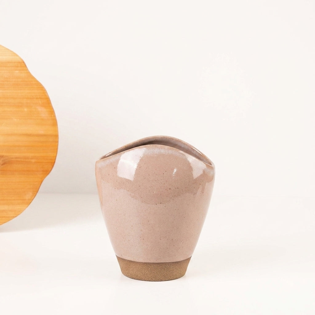 Vaso Fenda em cerâmica artesanal — tamanho 21CM, argila Cappuccino, esmalte Nude