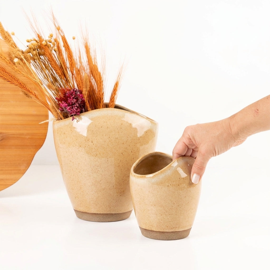 Vaso Fenda em cerâmica artesanal — tamanho KIT, argila Cappuccino, esmalte Pedra Sabão