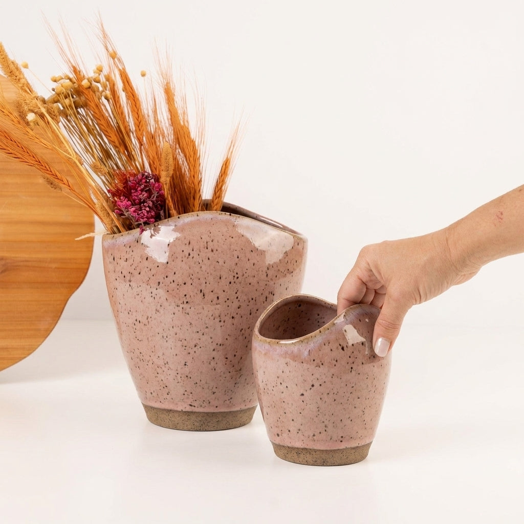 Vaso Fenda em cerâmica artesanal — tamanho KIT, argila Flocos, esmalte Nude