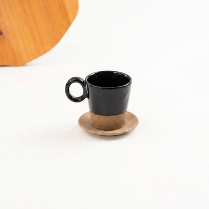 Xícara Barista em cerâmica artesanal — tamanho 180ML, argila Cappuccino, esmalte Preto Ébano