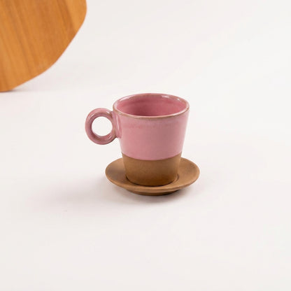 Xícara Barista em cerâmica artesanal — tamanho 250ML, argila Cappuccino, esmalte Rosa Barbie