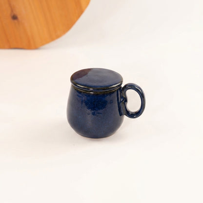 Caneca Cumbuca Chá em cerâmica artesanal — argila Cappuccino, esmalte Lazuli
