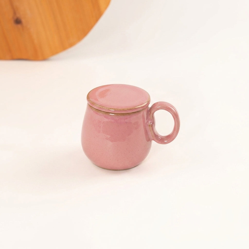 Caneca Cumbuca Chá em cerâmica artesanal — argila Cappuccino, esmalte Rosa Barbie