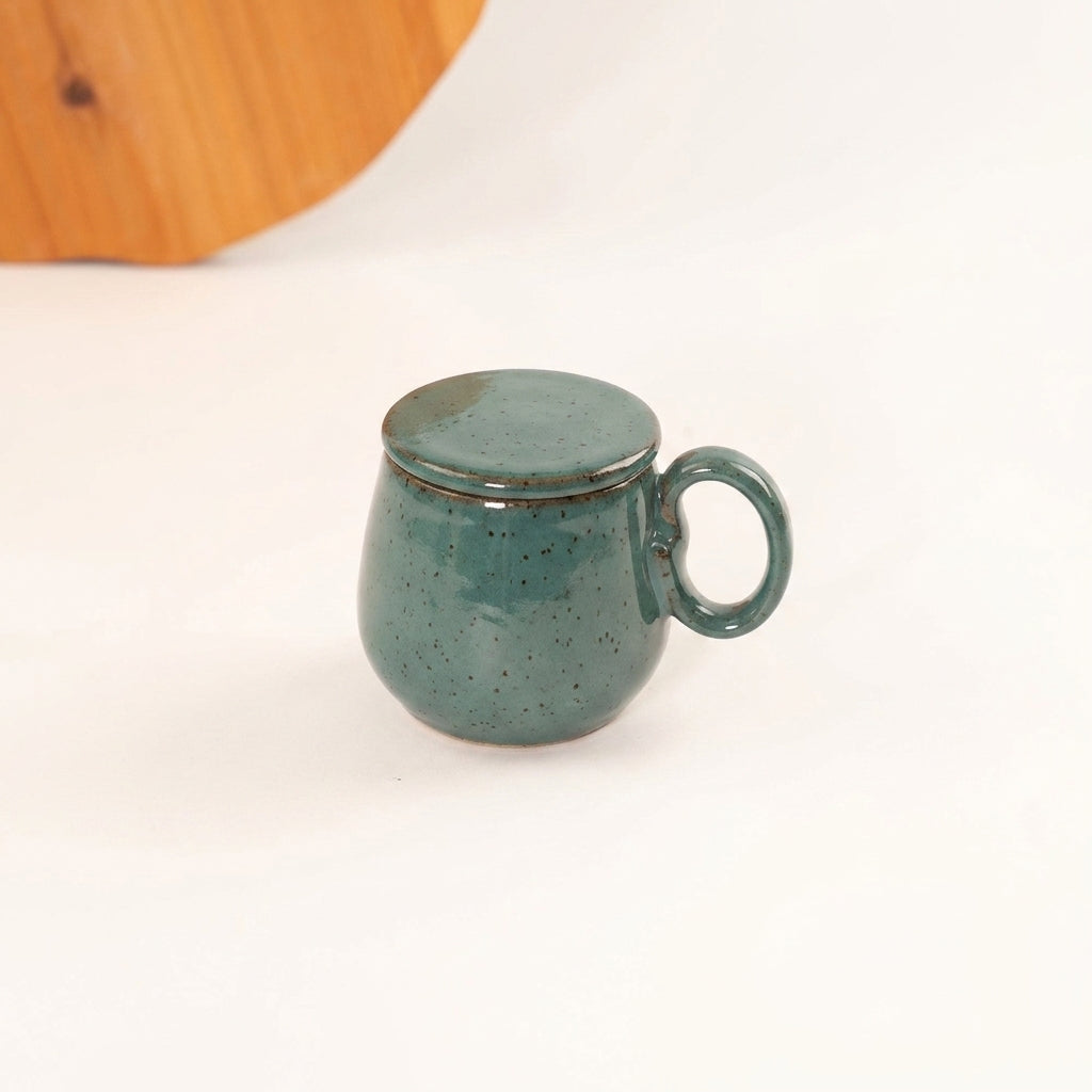 Caneca Cumbuca Chá em cerâmica artesanal — argila Flocos, esmalte Verde Exército